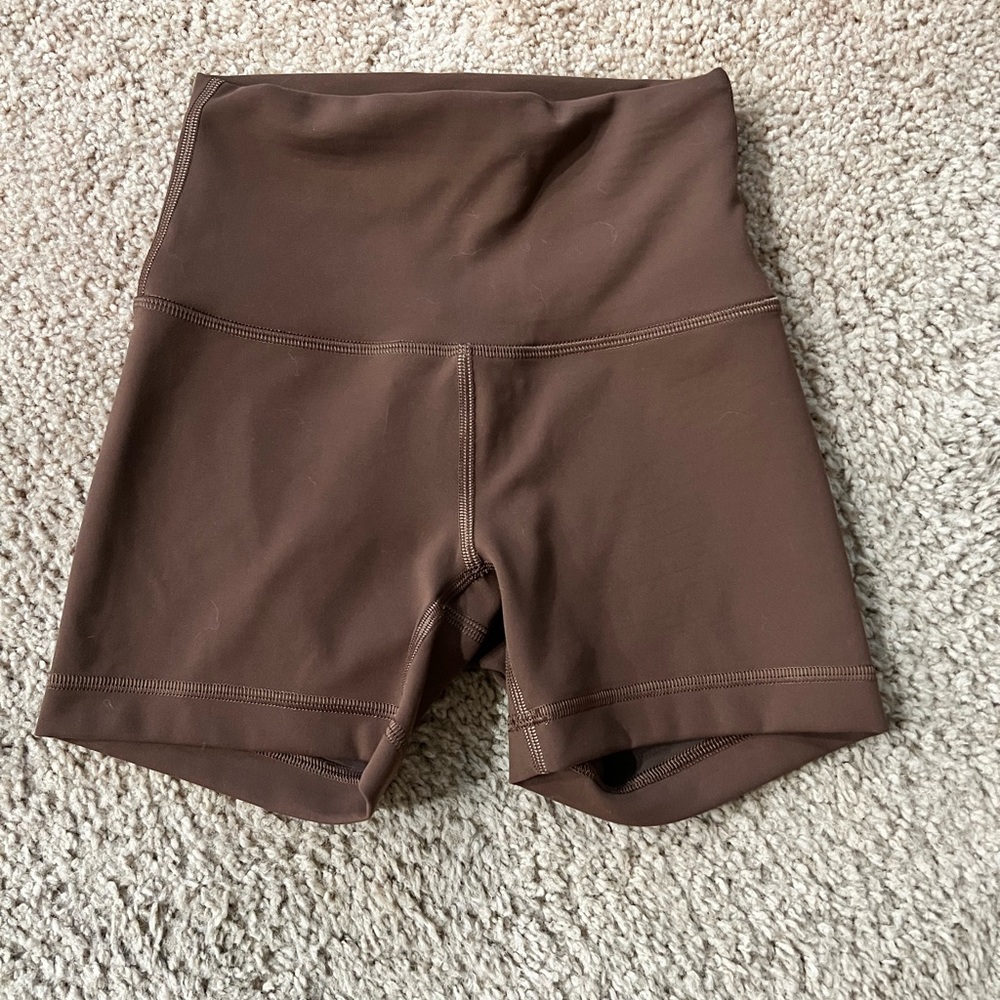 WUNDER TRAIN HIGH-RISE SHORT 4"
